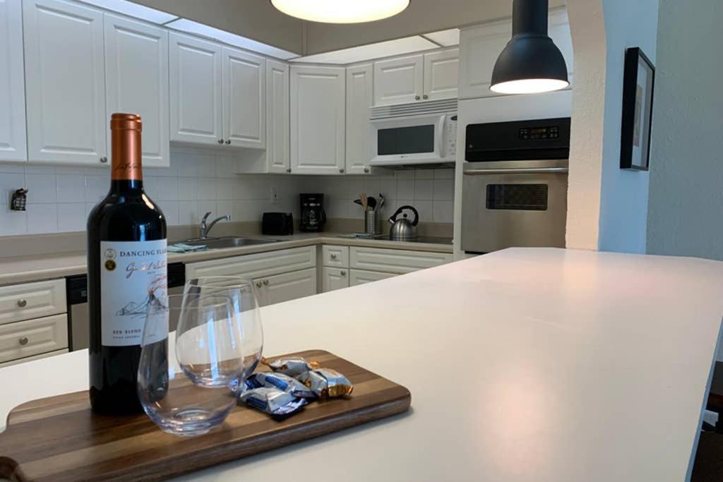 Beautiful Apartment Steps Away From The Beach Miami Beach Luaran gambar